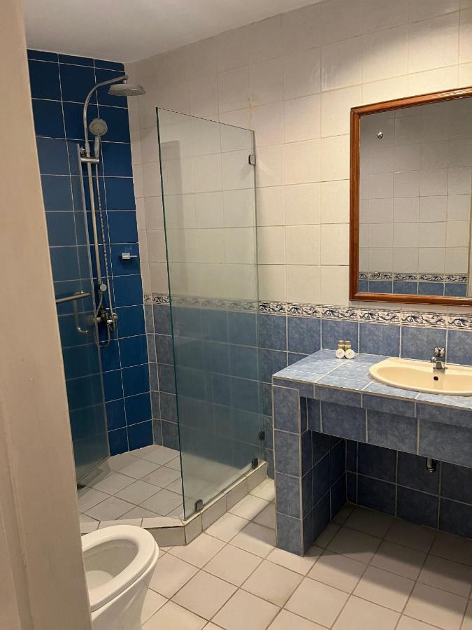 Coco Grande Hotel Dumaguete City Экстерьер фото