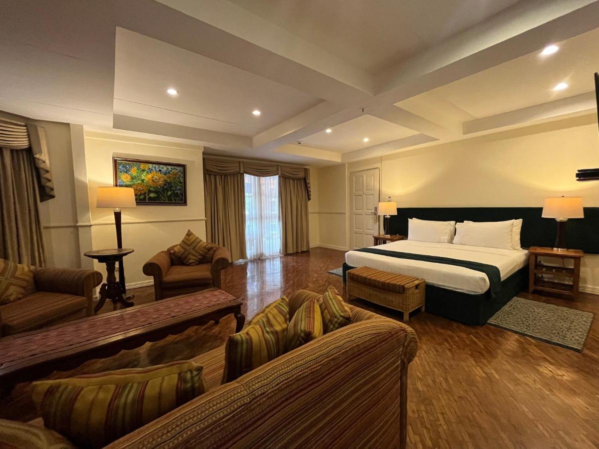 Coco Grande Hotel Dumaguete City Экстерьер фото