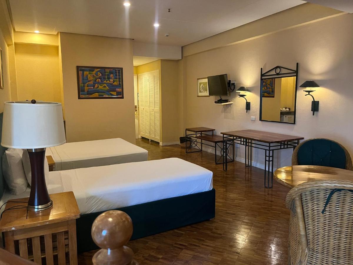 Coco Grande Hotel Dumaguete City Экстерьер фото