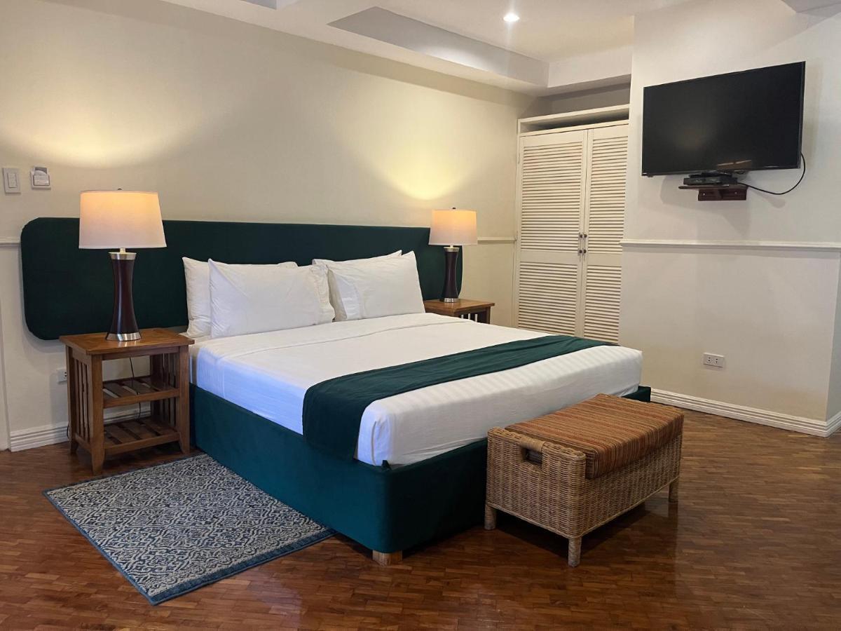 Coco Grande Hotel Dumaguete City Экстерьер фото