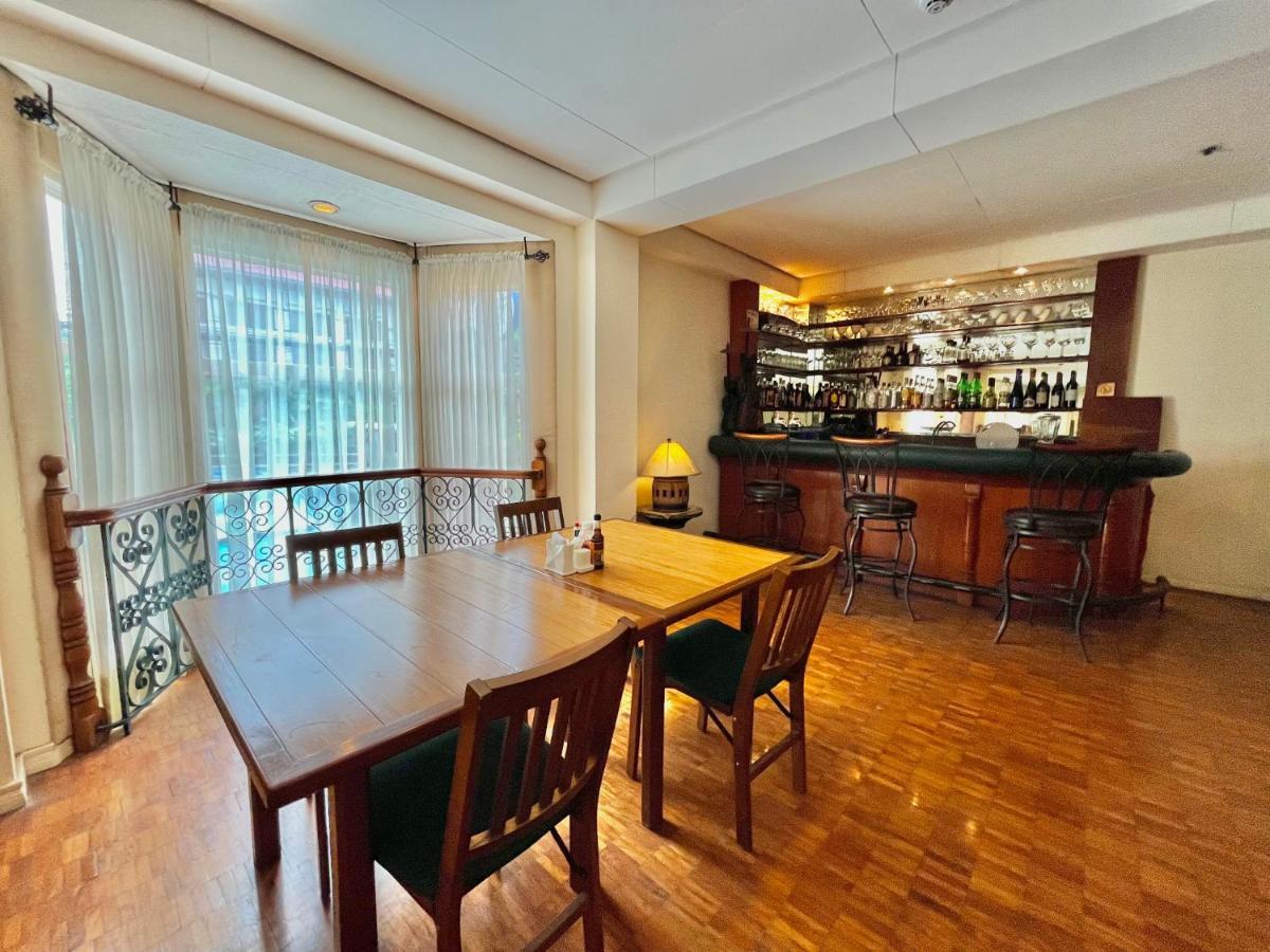 Coco Grande Hotel Dumaguete City Экстерьер фото