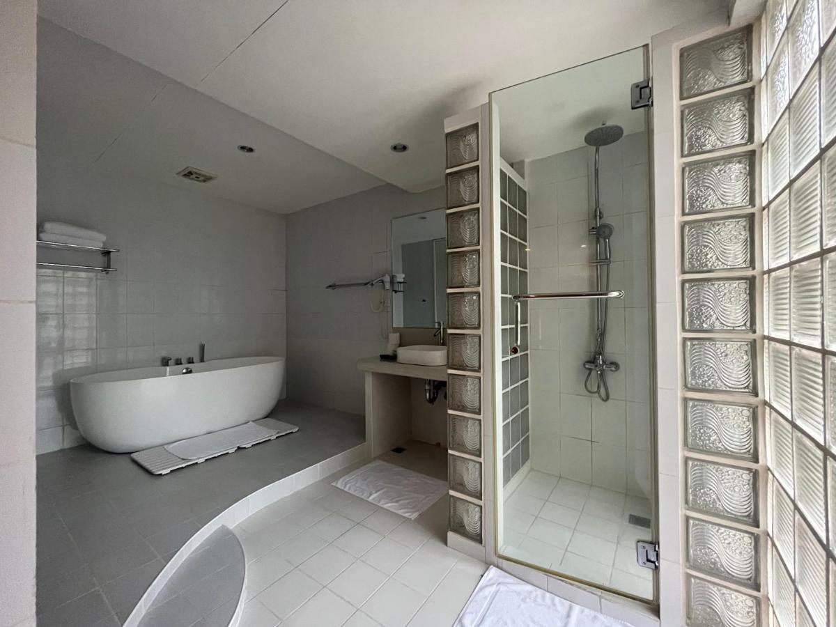 Coco Grande Hotel Dumaguete City Экстерьер фото
